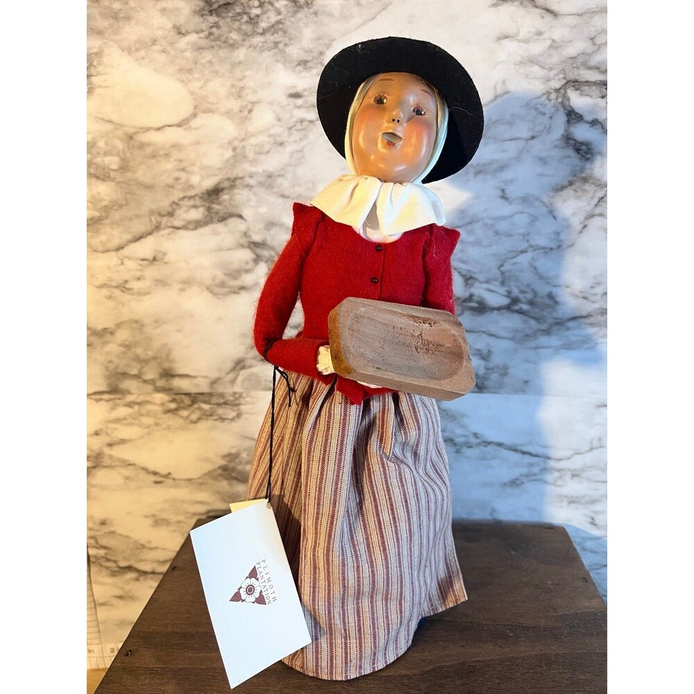 Byers' Choice Plymouth Plantation Lady Woman 1999 Tagged
